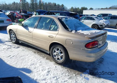 2001 Oldsmobile Intrigue Gls from USA, damaged, VIN 1G3WX52H41F133929
